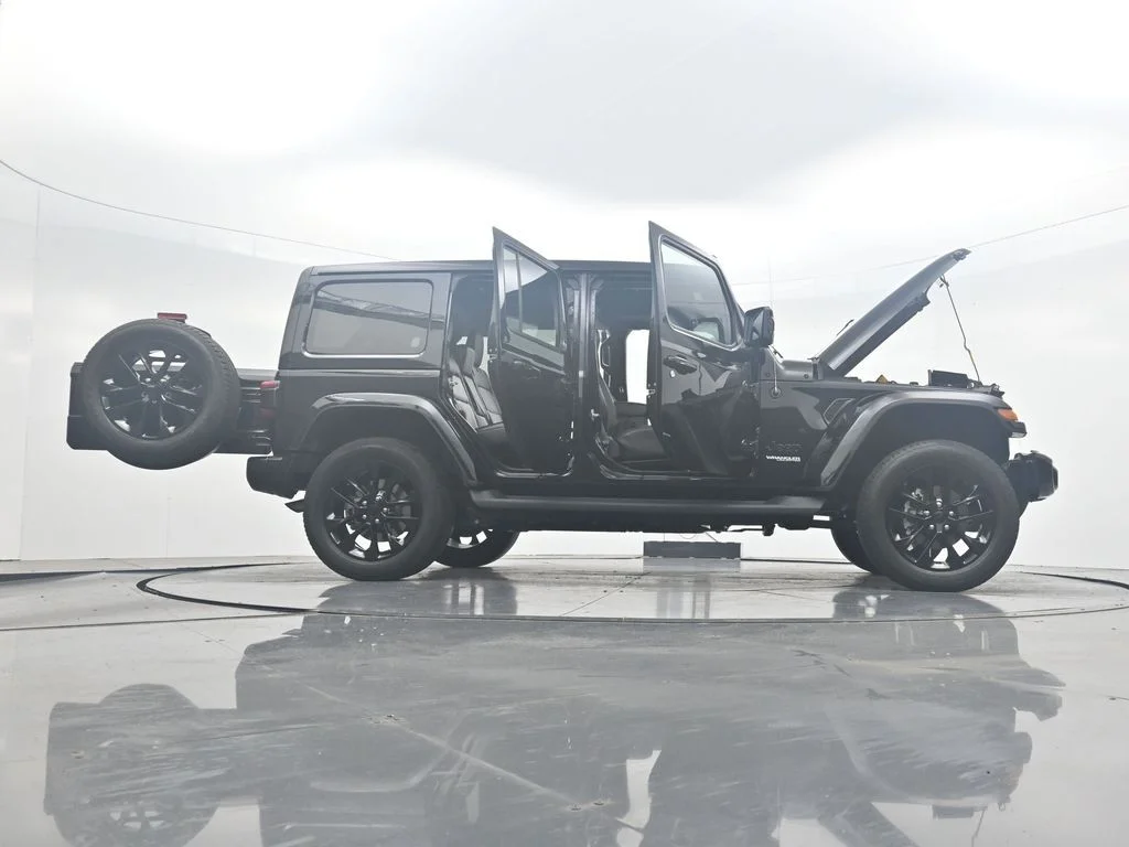 Used 2021 Black Jeep Unlimited Sahara High Altitude image 43