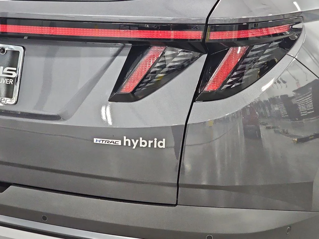 Used 2025 Gray Hyundai Limited image 35