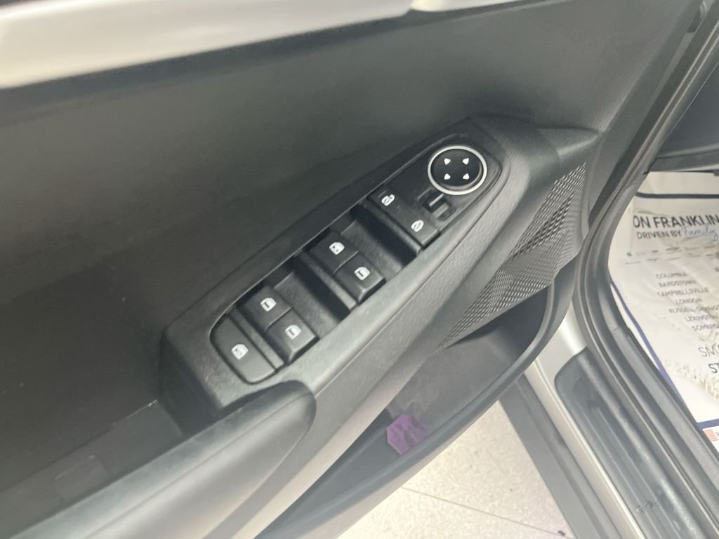 Used 2023 Silver Kia SX image 17