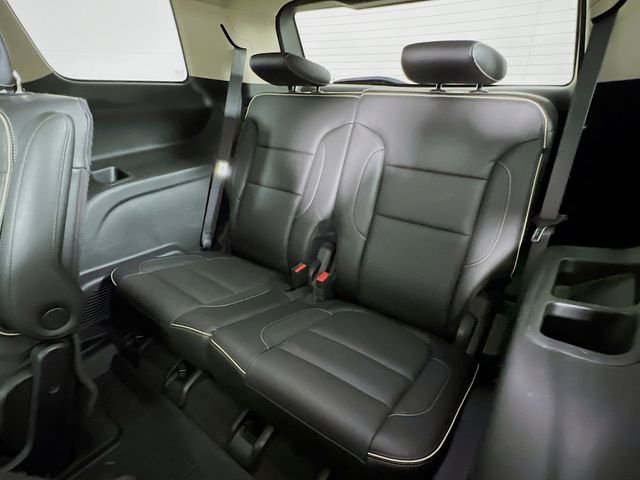 2017 GMC Acadia Denali - Photo 36