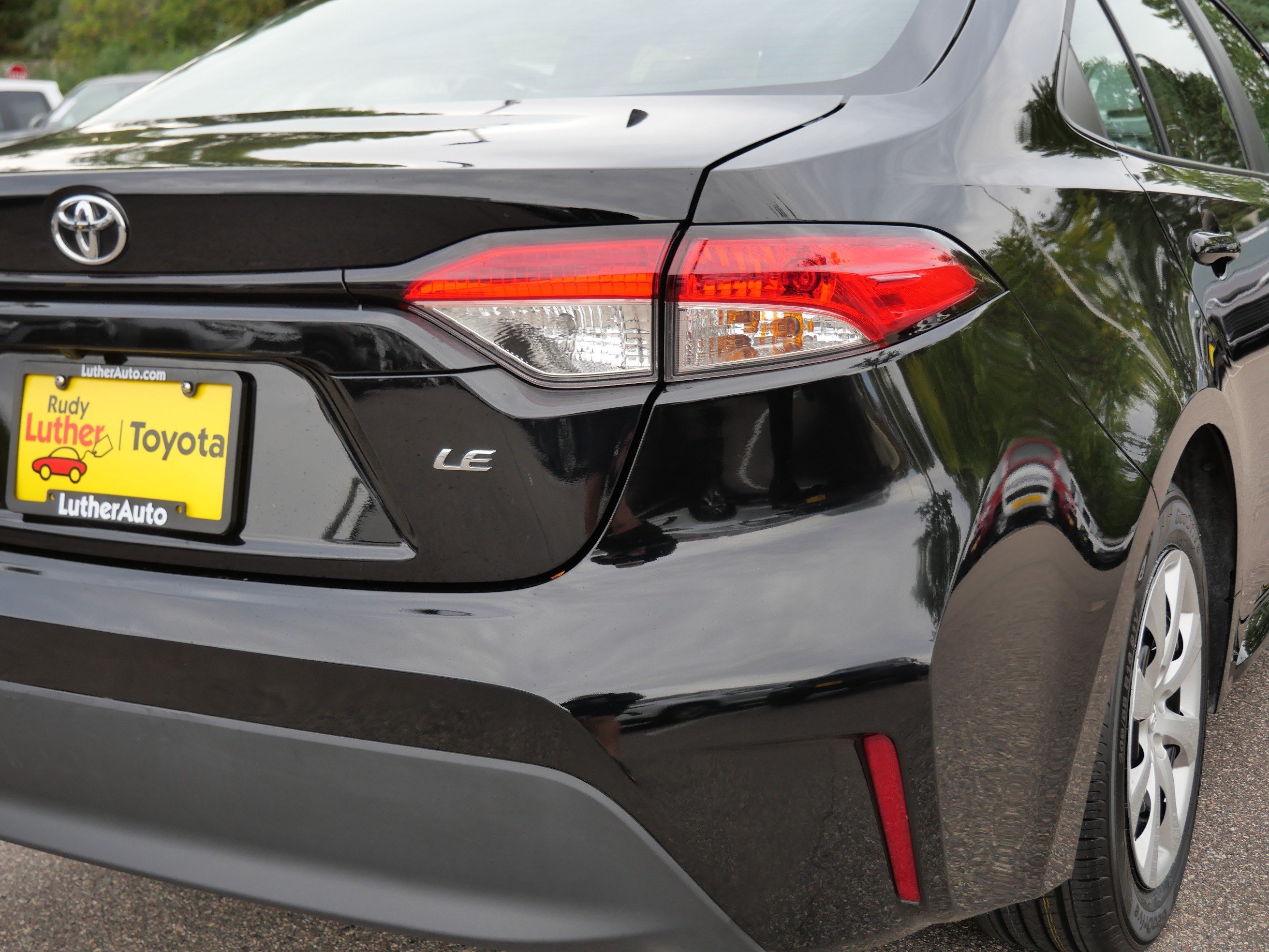 Certified Used 2025 Midnight Black Metallic Toyota LE image 18