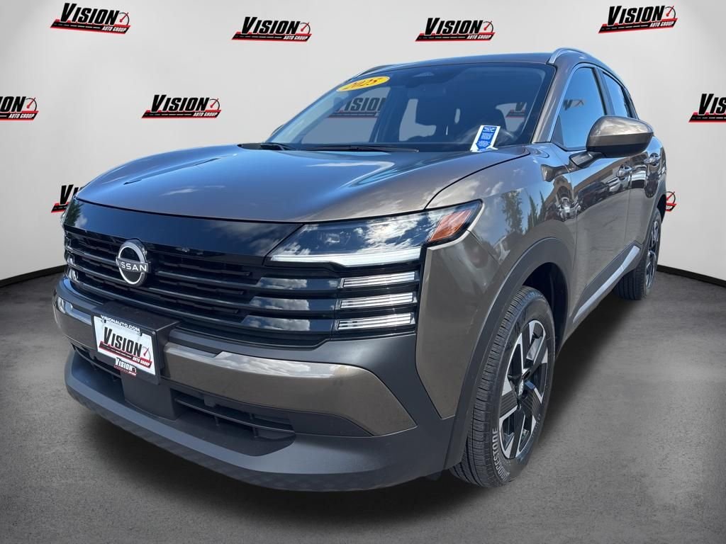 2025 Nissan Kicks 2.0 SV AWD's photo