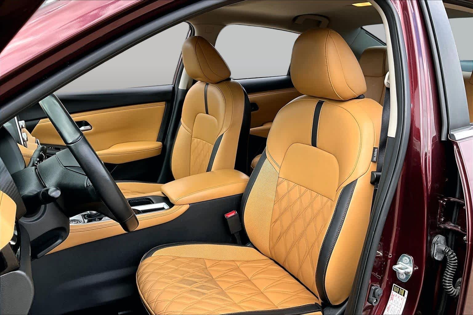 Used 2024 Rosewood Metallic Nissan SV image 8