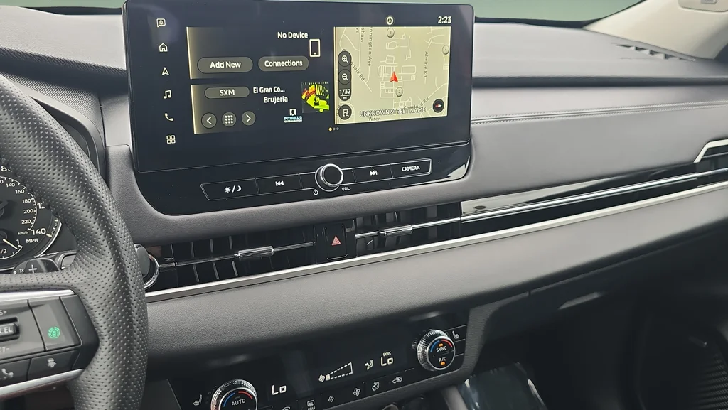 2025 Mitsubishi Outlander SE - Photo 24