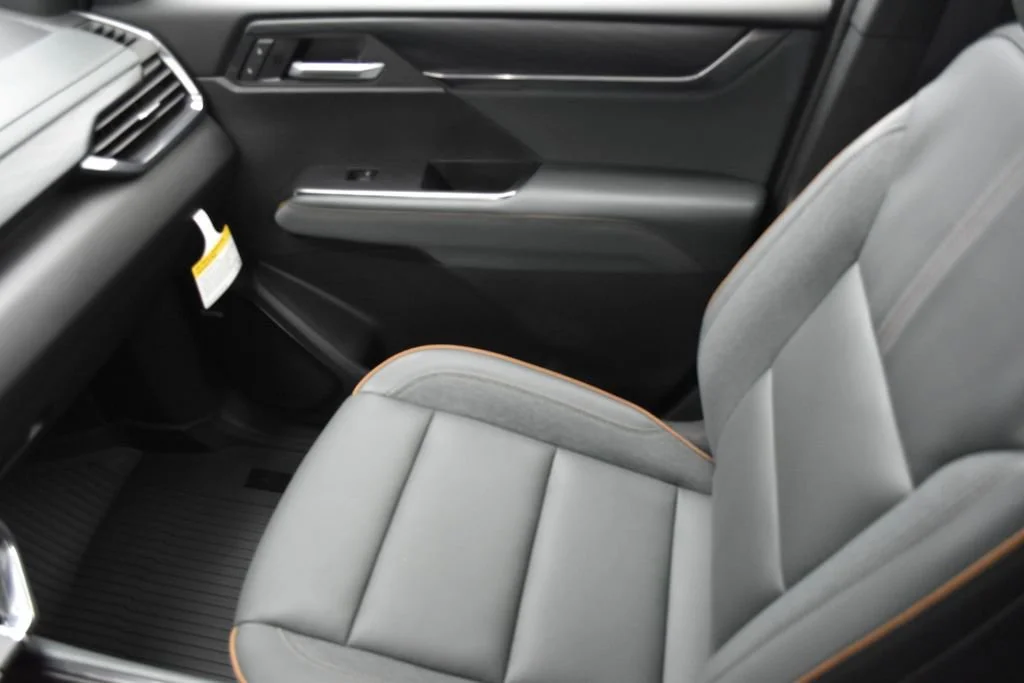 2026 GMC Acadia AT4 - Photo 16