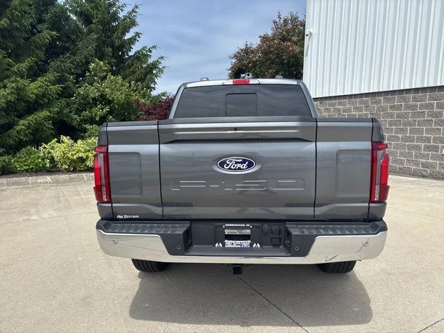 New 2026 Carbonized Gray Metallic Ford Lariat® image 7