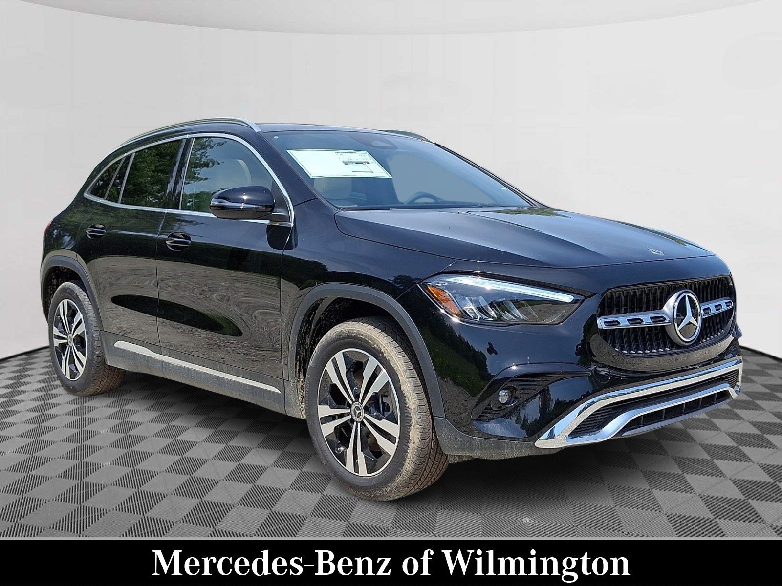 New 2026 Night Black Mercedes-Benz GLA 250 image 1