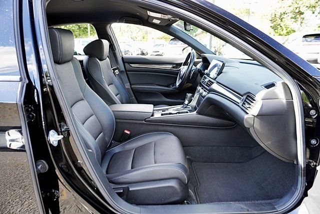 Used 2021  Honda Sport image 10