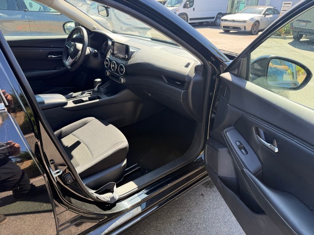Used 2021 Black Nissan S image 19