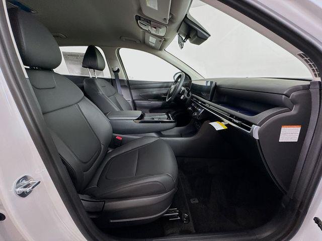 New 2026 White Hyundai SEL Convenience image 43