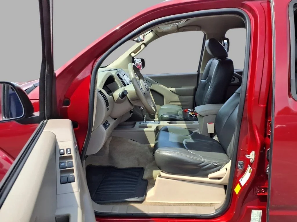Used 2017 Red Nissan SV image 22