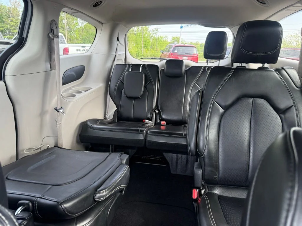 Certified Used 2023 White Chrysler Touring L image 34