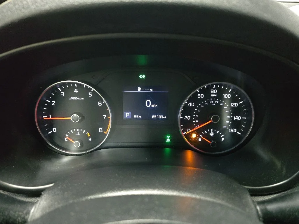 Used 2020 Pacific Blue Kia LX image 21