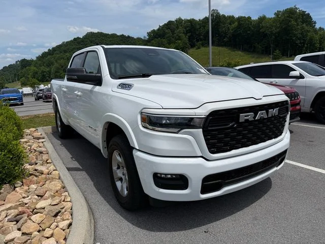 Used 2025 White Ram Big Horn/Lone Star image 17
