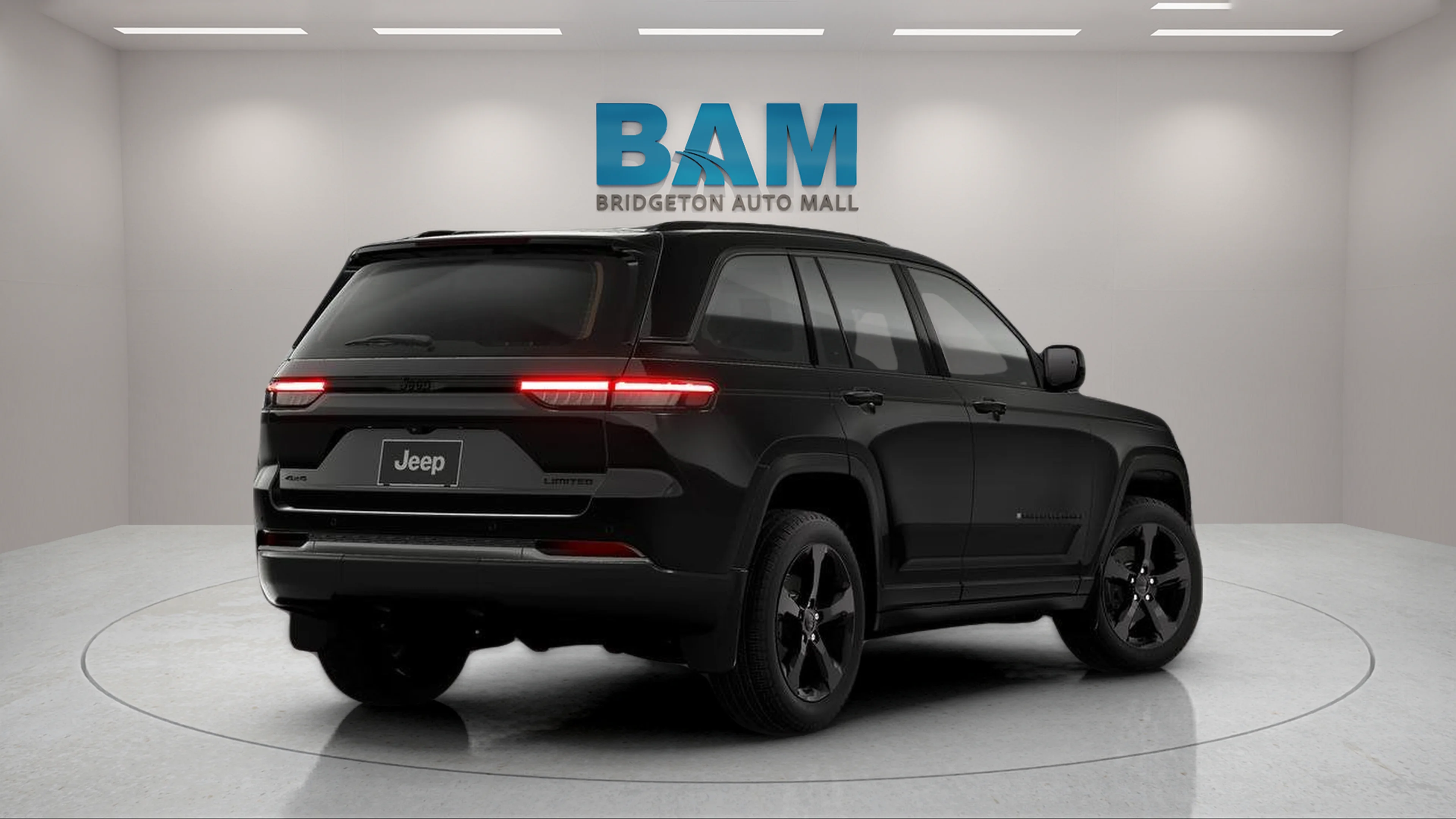 New 2026 Diamond Black Crystal Pearl-Coat Exterior Paint Jeep Limited image 14