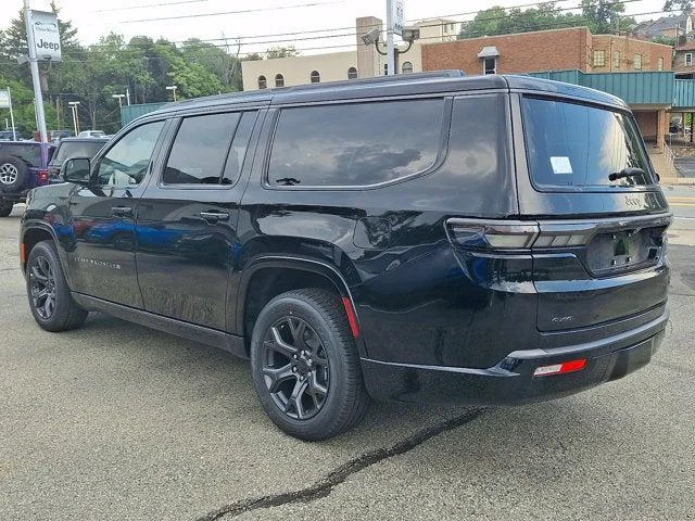 New 2026 High Gloss Black Exterior Paint Jeep Limited Altitude image 3