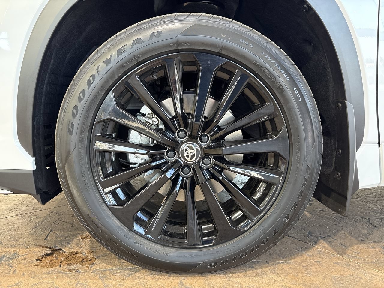 New 2026 Wind Chill Pearl <sup>1</sup> Toyota  XSE image 10