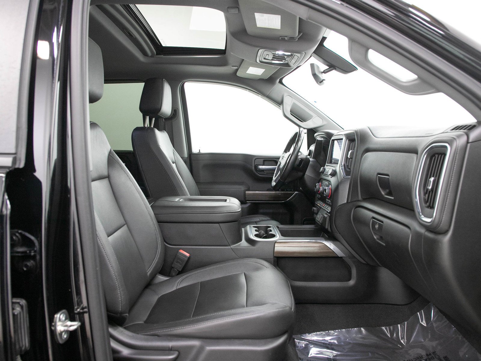 Used 2019 Black Chevrolet RST image 13