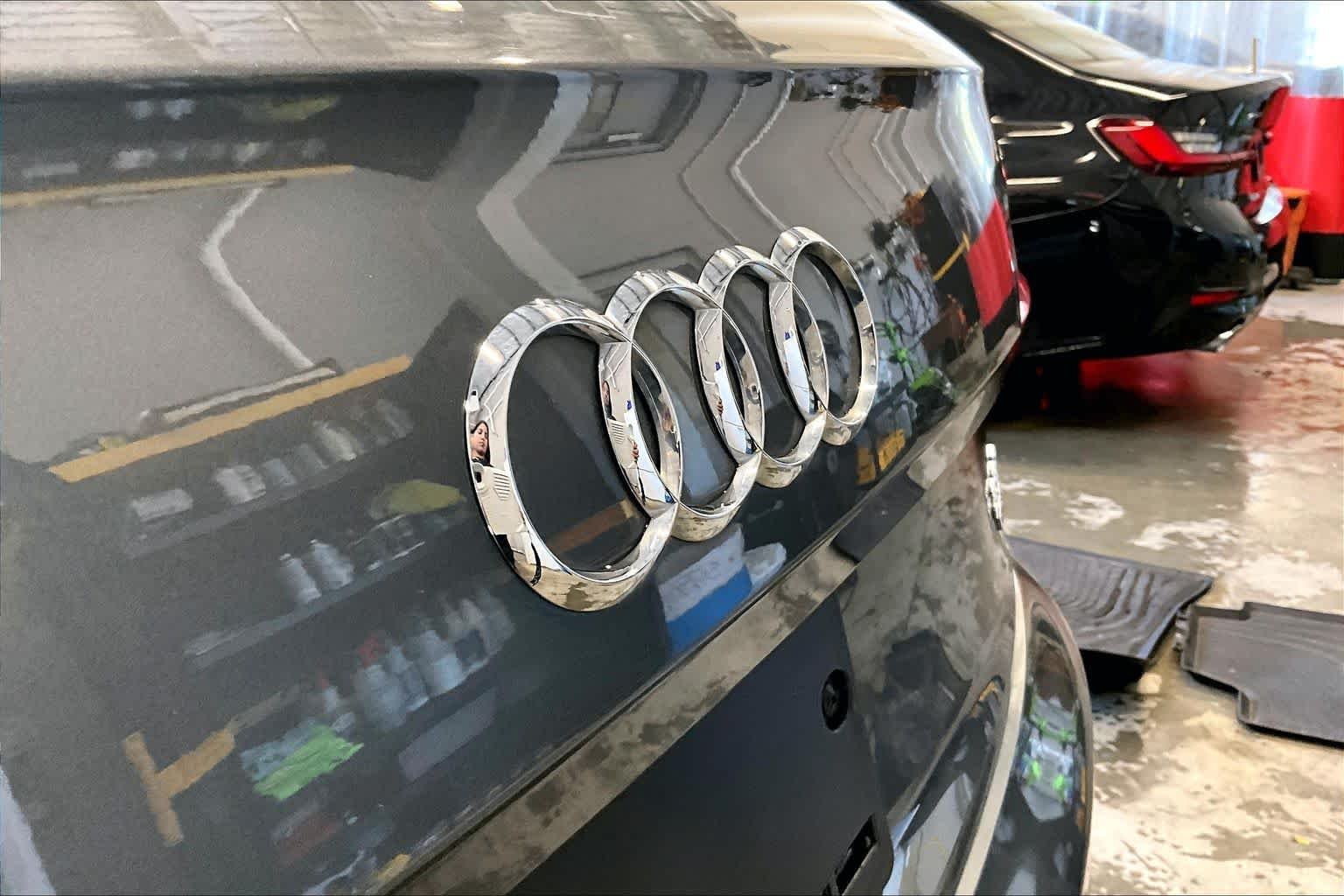 Used 2018 Monsoon Gray Metallic Audi Premium Plus image 31
