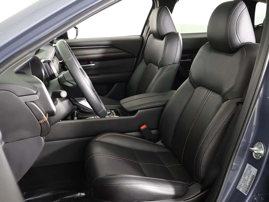 Used 2025 Gray Mazda Premium image 31