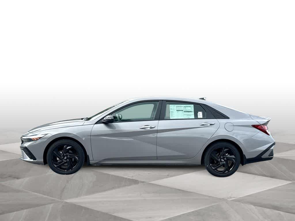 New 2026 Fluid Metal Hyundai SEL Sport image 5