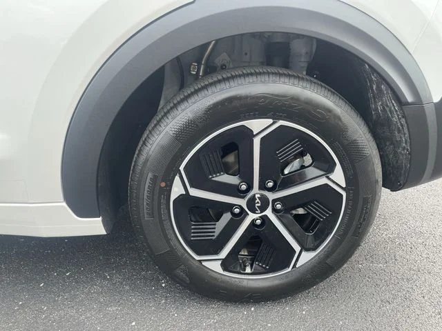 2026 Kia Niro LX - Photo 30