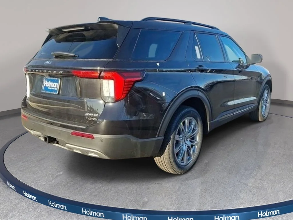 New 2026 Agate Black Metallic Ford Active image 4