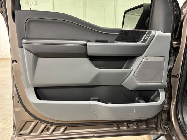 Used 2023 Gray Ford XLT image 18