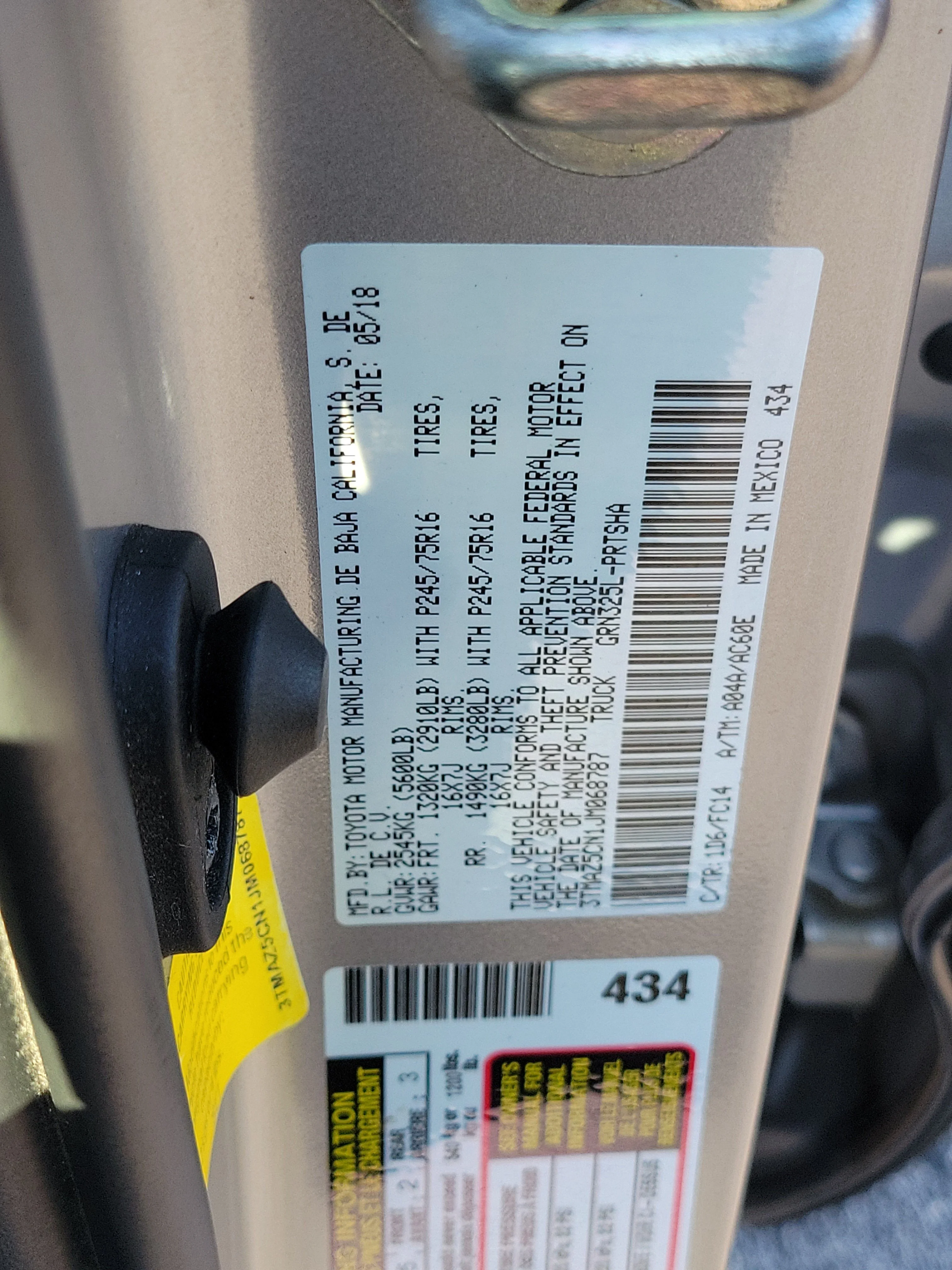 Used 2018 Silver Sky Metallic Toyota SR5 image 27