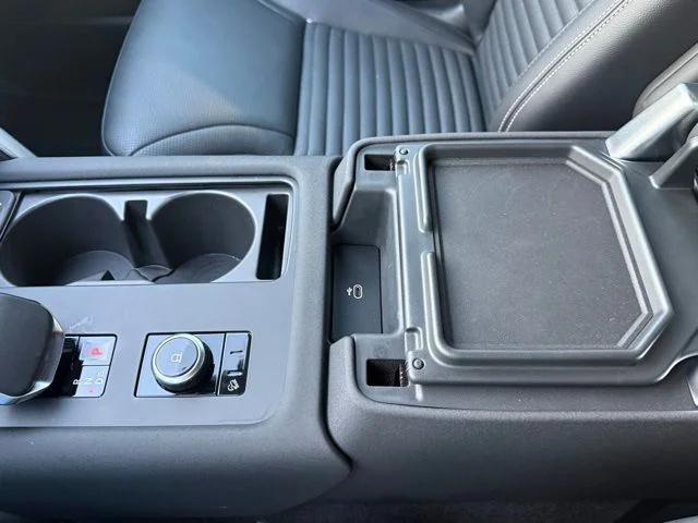 Certified Used 2025 White Land Rover S image 21