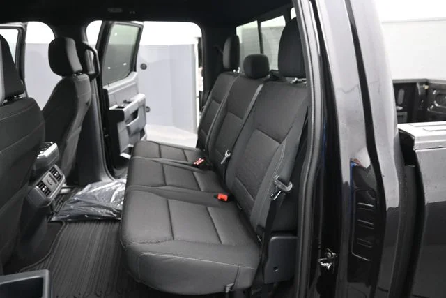 New 2026 Agate Black Metallic Ford XLT image 10