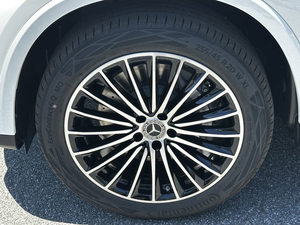 New 2026 Polar White Mercedes-Benz GLC 300 image 13