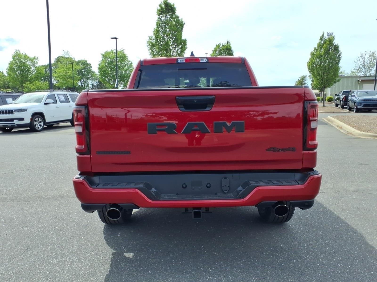 New 2026 Molten Red Pearl-Coat Exterior Paint RAM Big Horn image 17