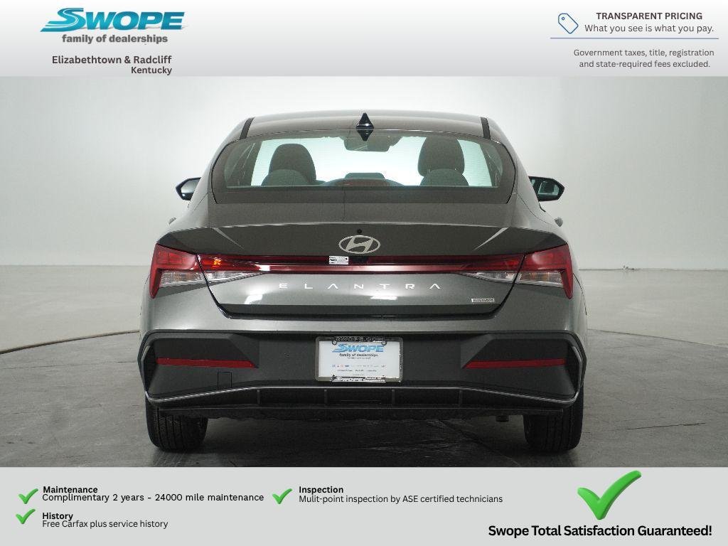 2026 Hyundai Elantra Blue - Photo 4