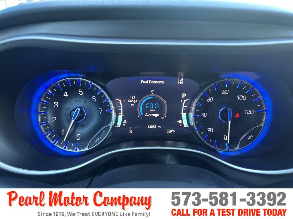 2024 Chrysler Pacifica Touring L - Photo 12