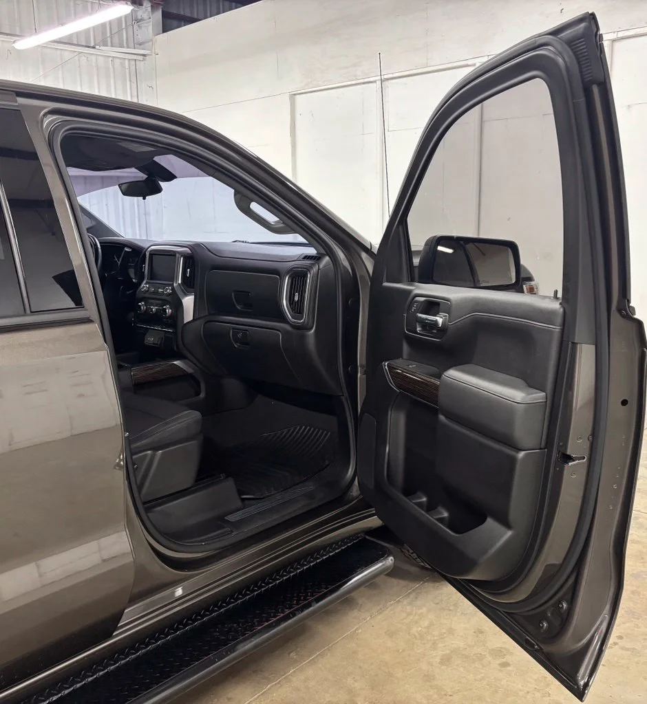 Used 2020  GMC Elevation image 17