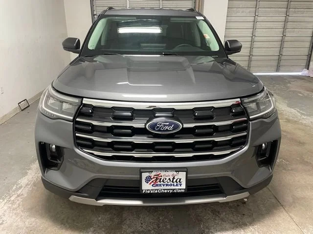 Used 2025  Ford Active image 2