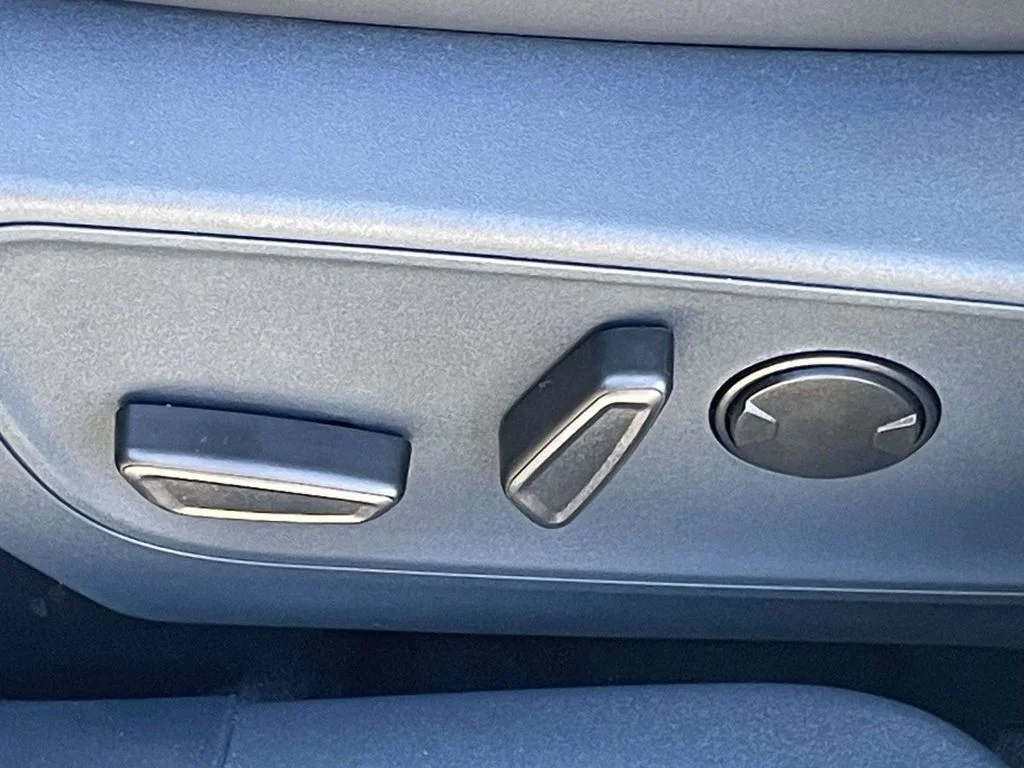 New 2026 Carbonized Gray Metallic Ford Maverick Lobo™ image 14