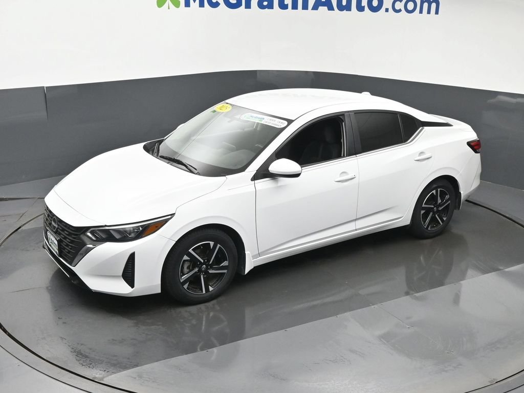 Used 2025 White Nissan SV image 22