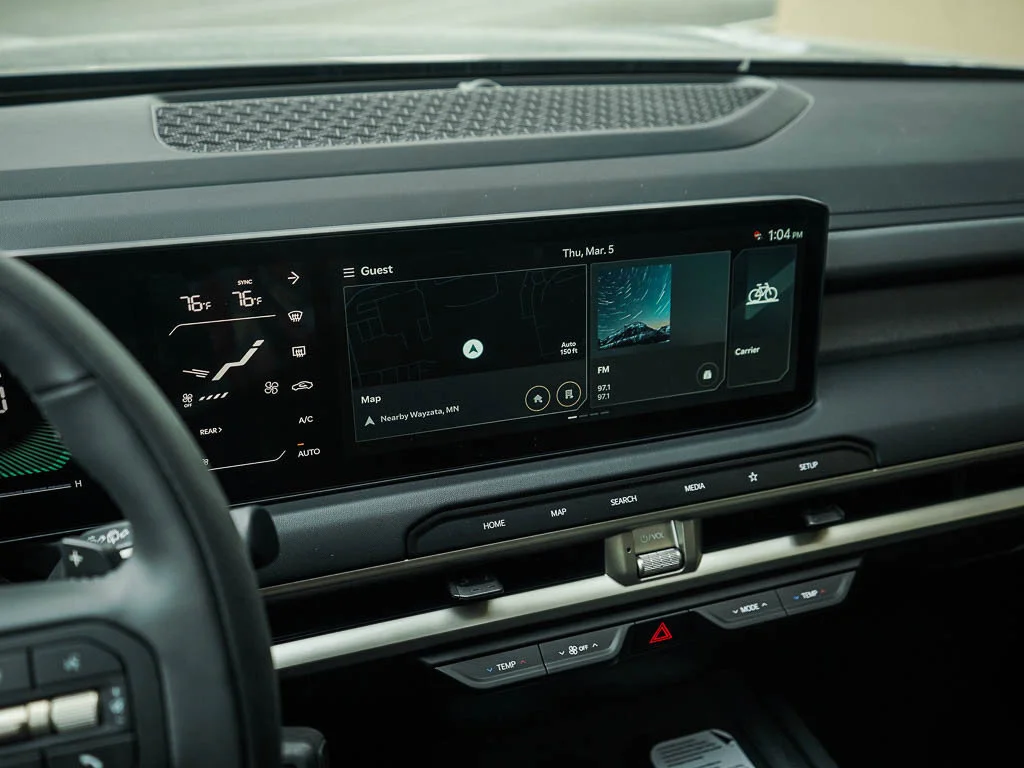 New 2027 Glacial White Pearl Kia S AWD image 25