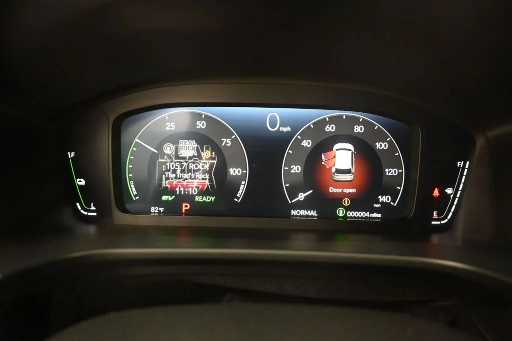 New 2026 Platinum White Pearl Honda Sport Touring image 13