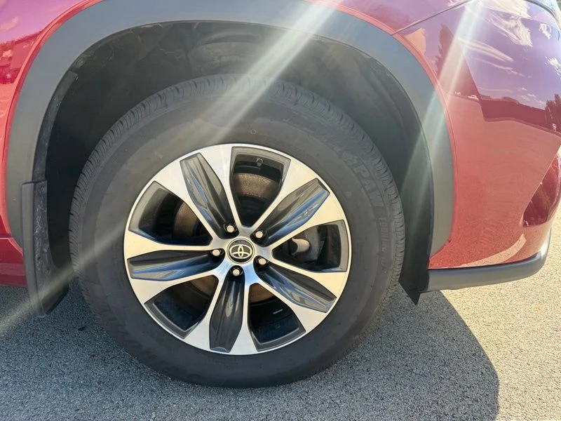 Used 2022 Red Toyota XLE image 14