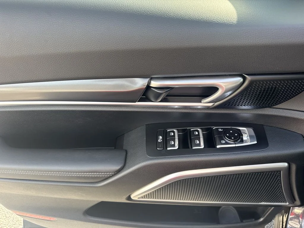 Used 2025 Gray Kia S image 10
