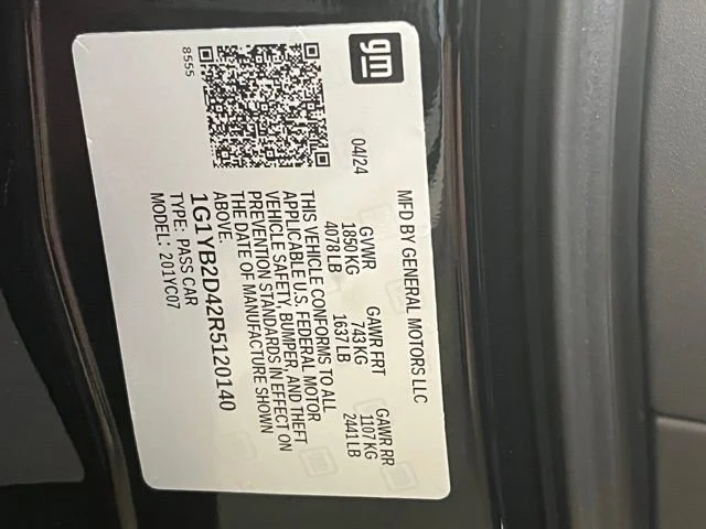 Used 2024 Black Chevrolet 2LT image 26