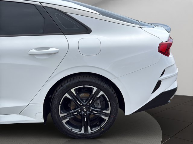 Used 2021 Glacial White Pearl Kia GT-Line image 22