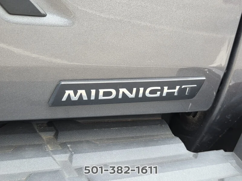 Used 2023 Gun Metallic NISSAN CREW CAB 4X4 SV AUTO *LTD AVAIL* image 15
