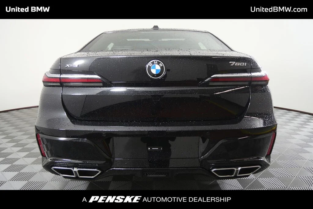 New 2026 Black Sapphire Metallic BMW 760i xDrive image 4