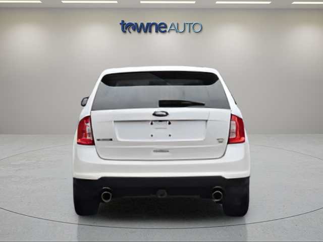 Used 2014 White Ford SEL image 4