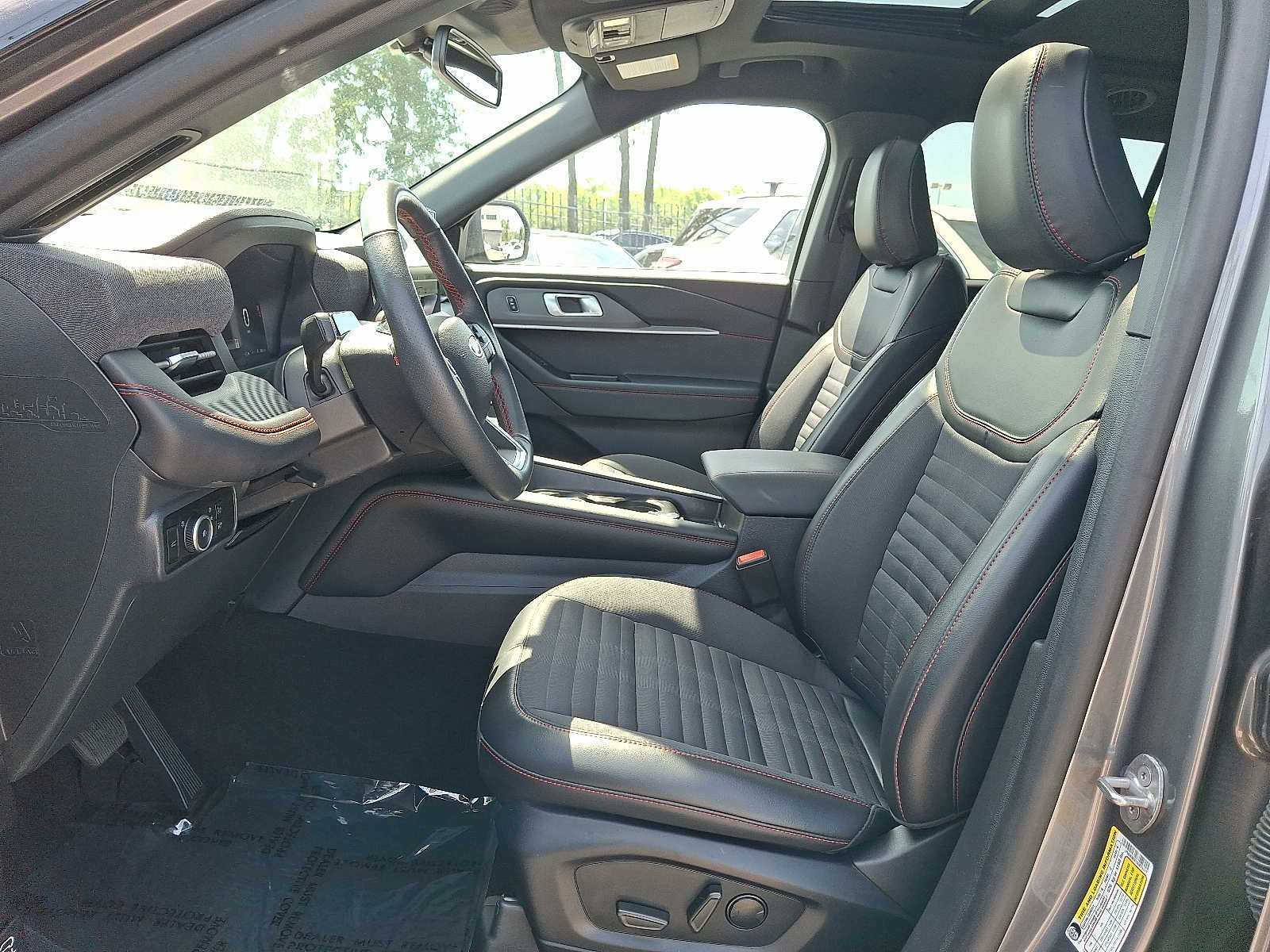 Used 2025 Carbonized Gray Metallic Ford ST-Line image 14