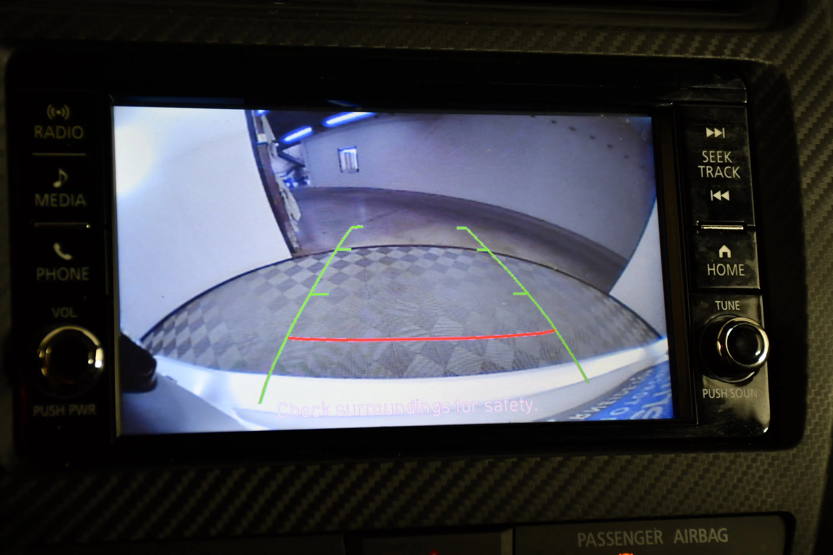 Used 2022 White Diamond Mitsubishi ES image 28